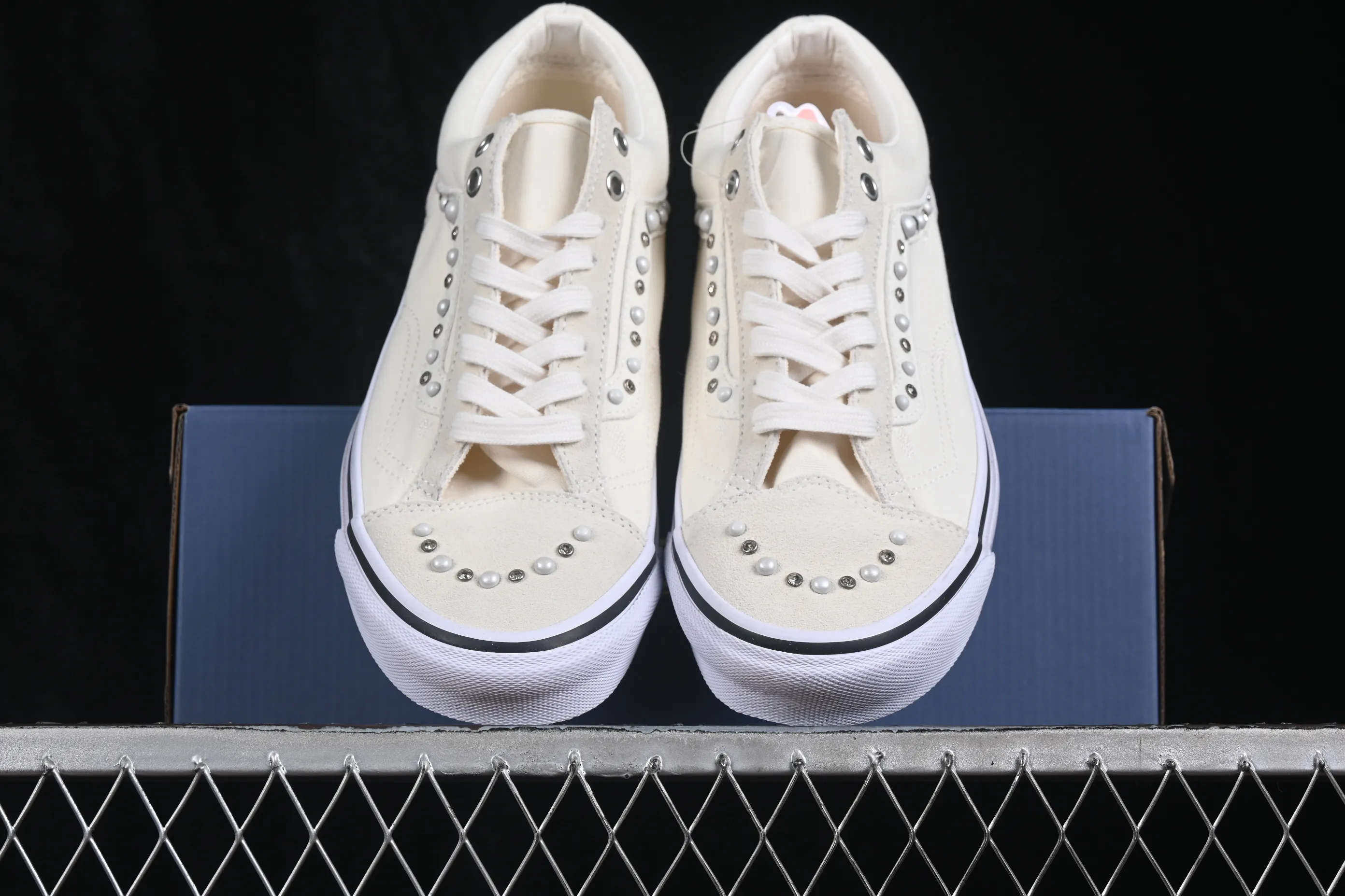 All categories Vans Vans series Vans Low Vans Low Vans Old Skool Vans low-top casual skateboard shoes VN000E8VCCZ